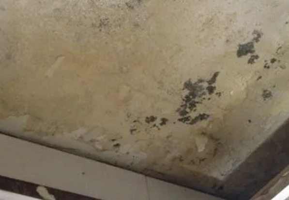 嘉荫阳台漏水维修公司分享下嘉荫卫生间渗水维修需要注意哪些问题。